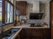 內(nèi)斂含蓄的中式風(fēng)格200平米別墅廚房櫥柜裝修效果圖 內(nèi)斂含蓄的中式風(fēng)格200平米別墅廚房櫥柜裝修效果圖