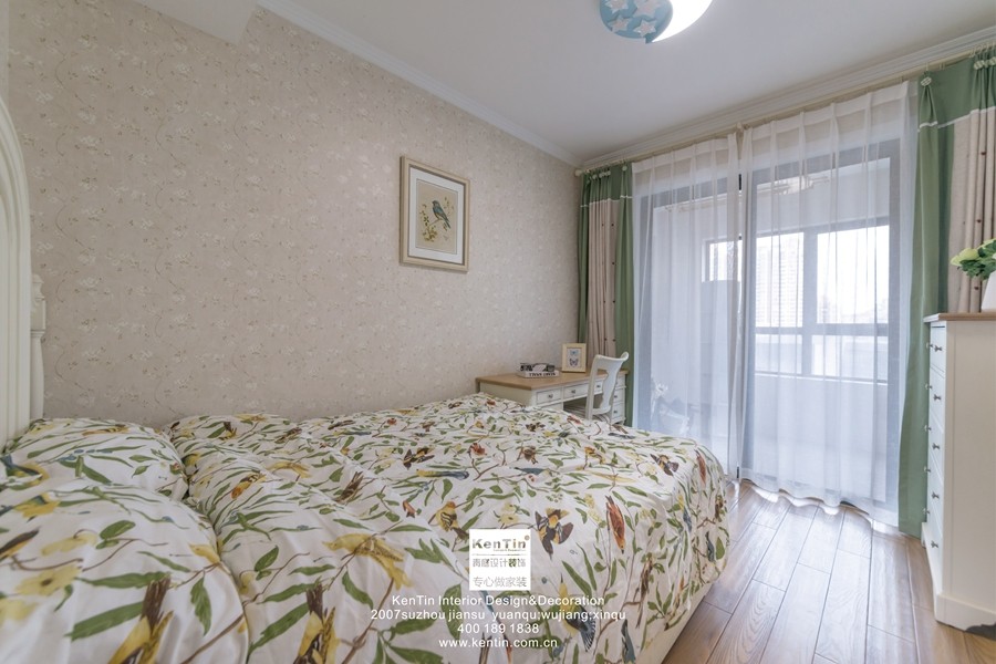 龍湖時代天街美式風(fēng)格臥室裝修實景案例