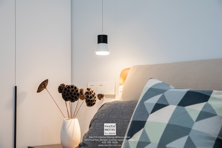 海亮長橋府現(xiàn)代簡約風格三居室臥室裝修實景案例