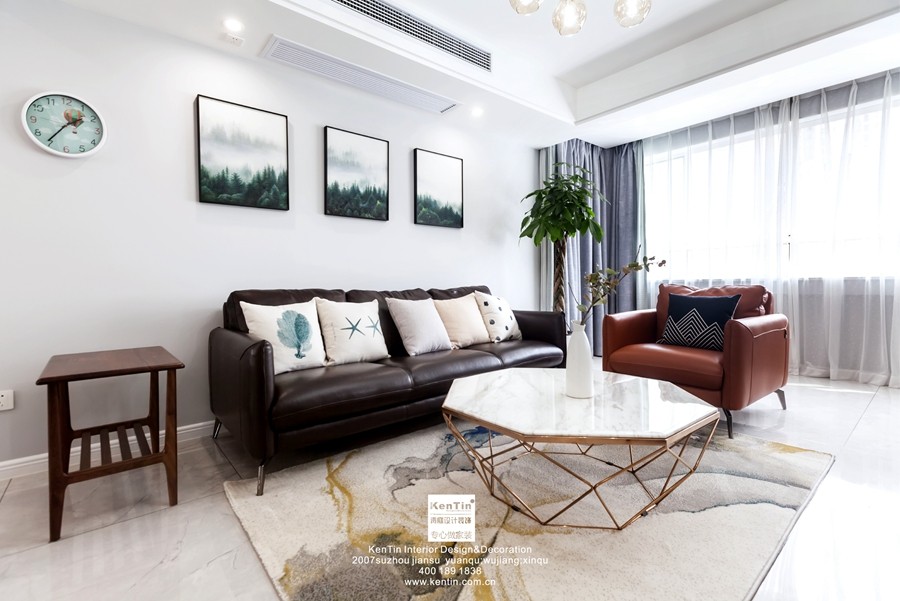 新加花園現(xiàn)代風(fēng)格別墅客廳裝修實景案例